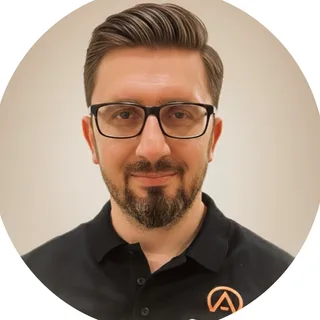 Osman Akyüz, Geschäftsführer der oasoft EDV-Service GmbH